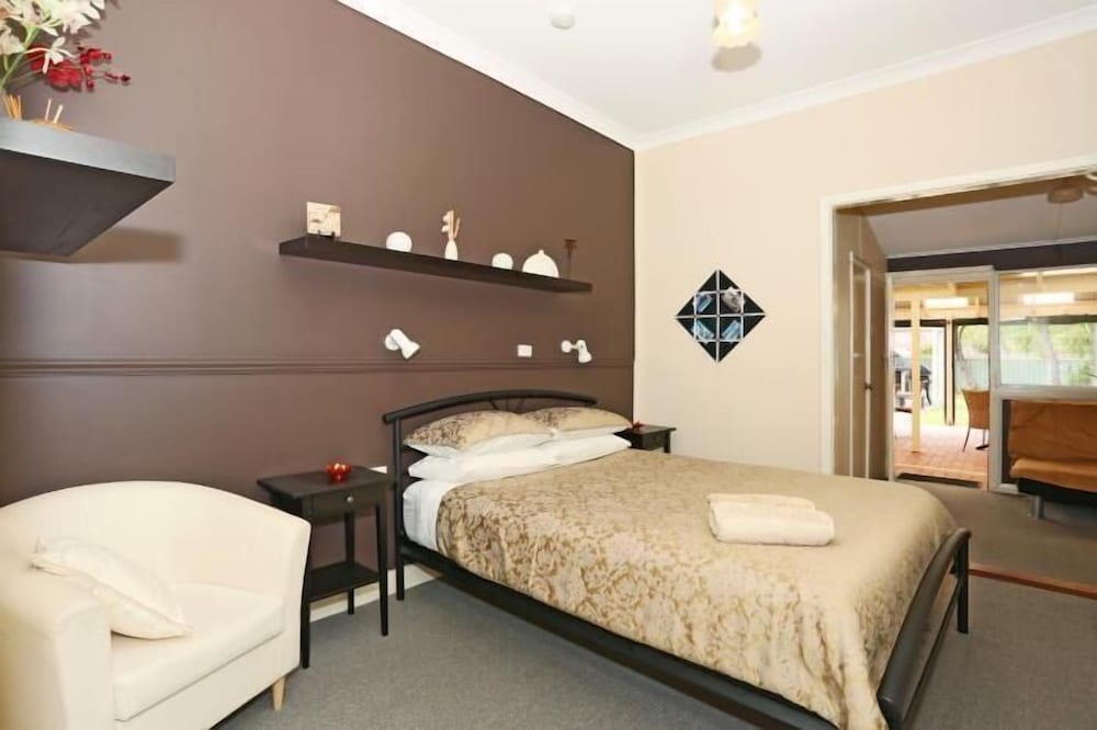 Deluxe Suite photo 1