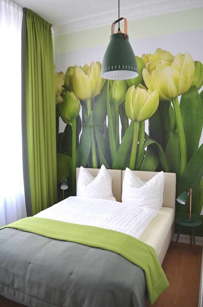 Double Room - Photo 6