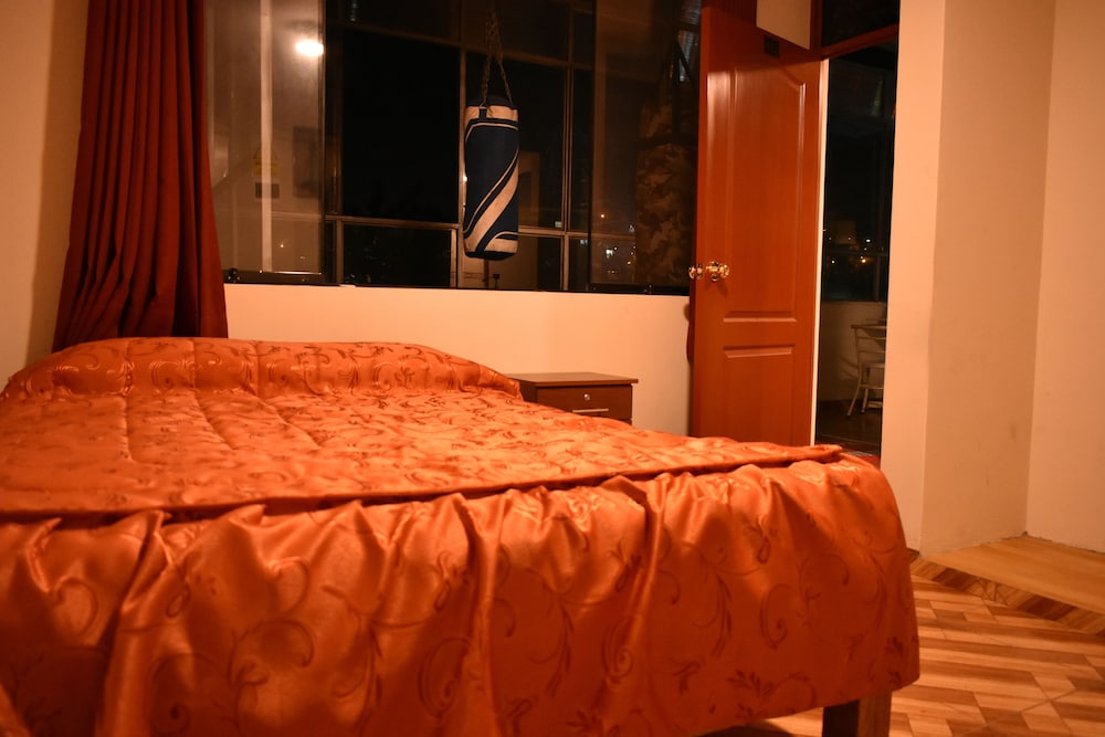 Single Room, Private Bathroom