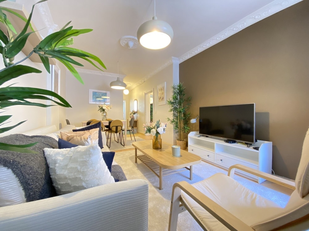 Apartment photo 1