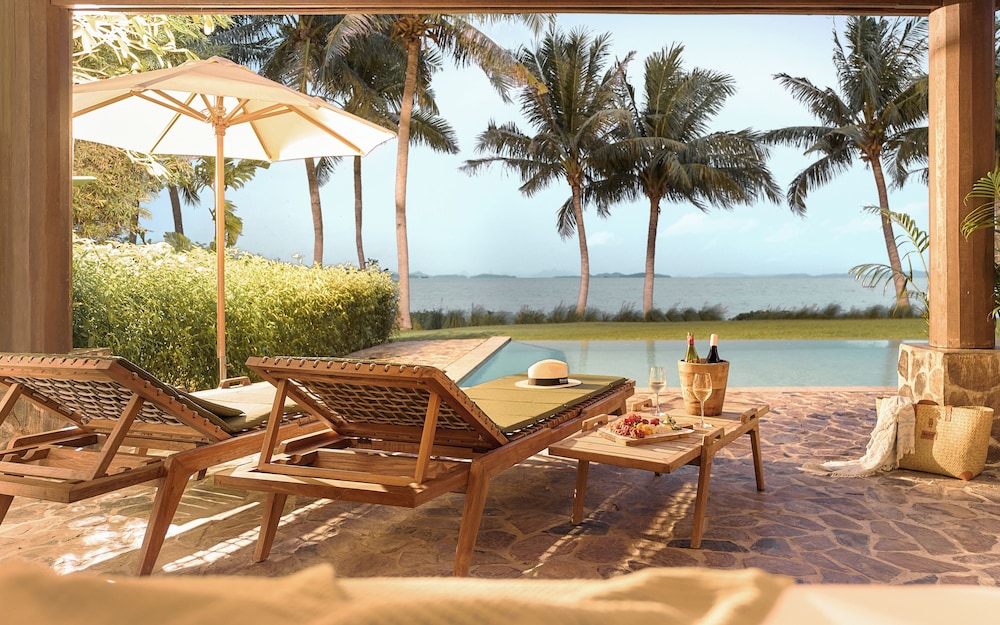 Grand Villa, 5 Bedrooms, Private Pool, Beachfront (Lux) photo 2