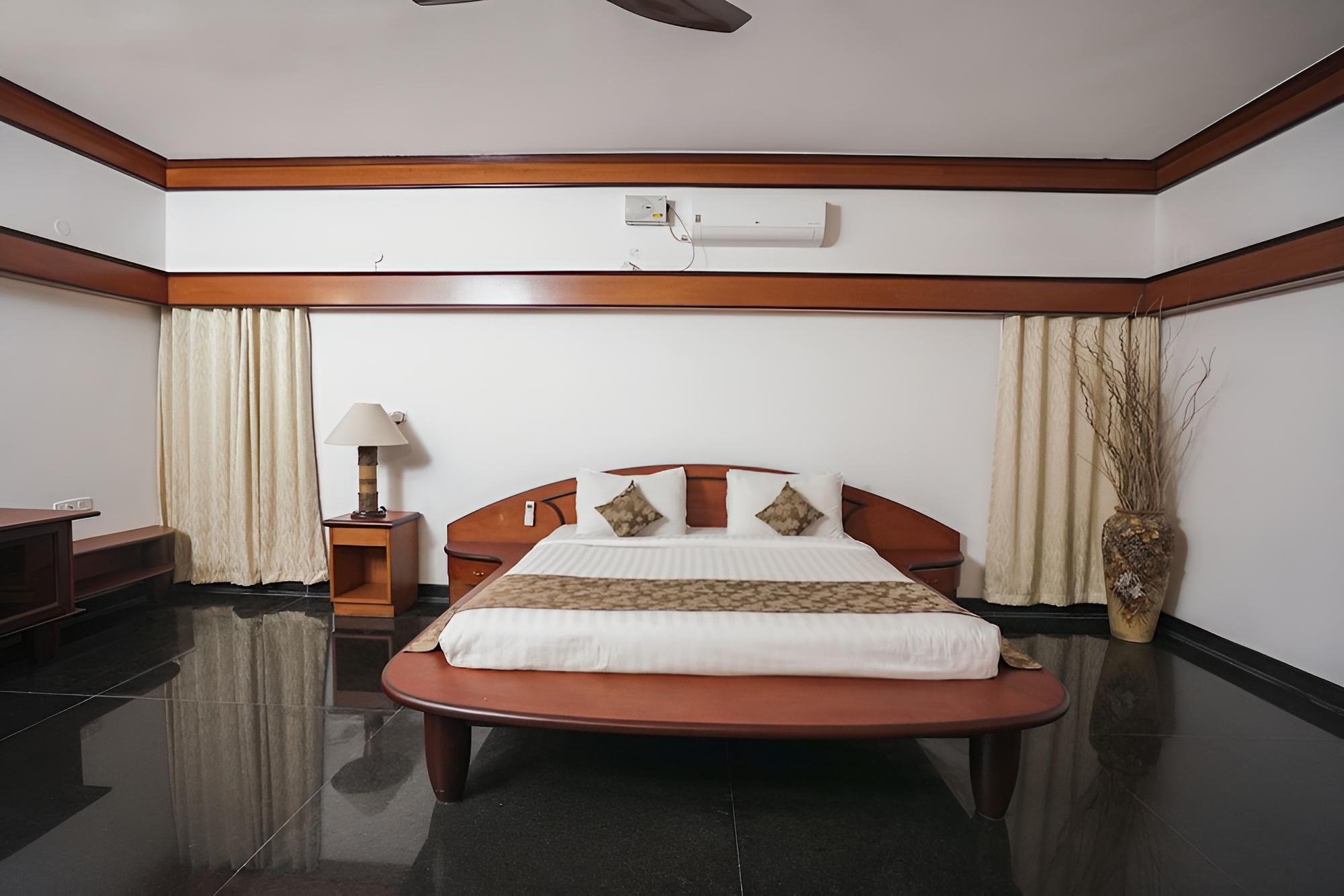 Executive Double Room, 1 King Bed, Garden View photo 1