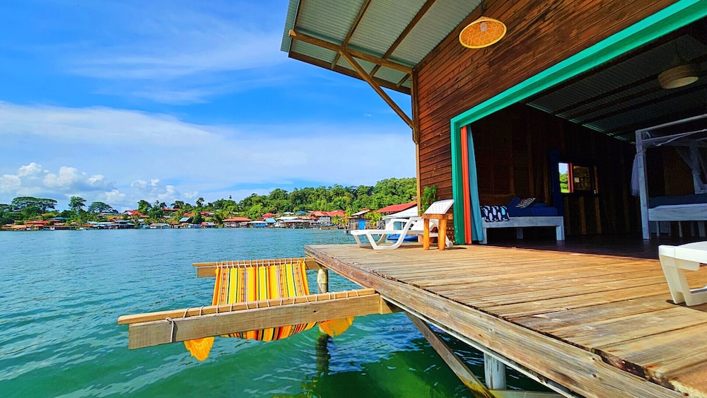 Deluxe Bungalow, Multiple Beds, Balcony, Ocean View (Overwater) photo 2