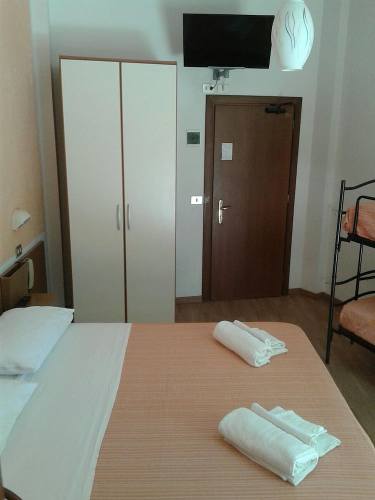 Quadruple Room photo 1