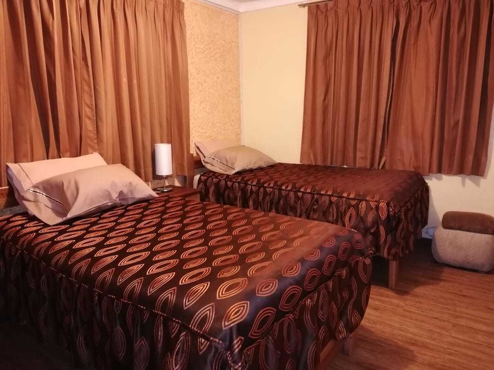 Standard Twin Room photo 2