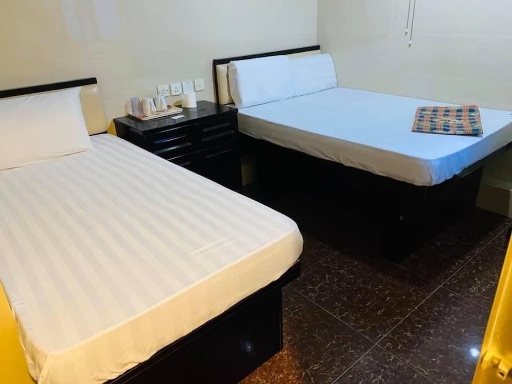 Basic Triple Room