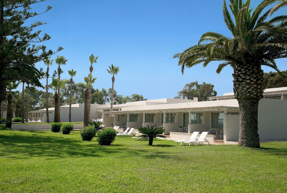 Suite, Beach View (Bungalow) - Photo 2