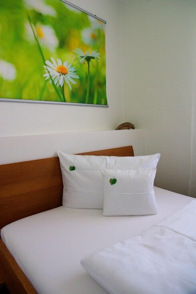 Single Room, Balcony, Garden View