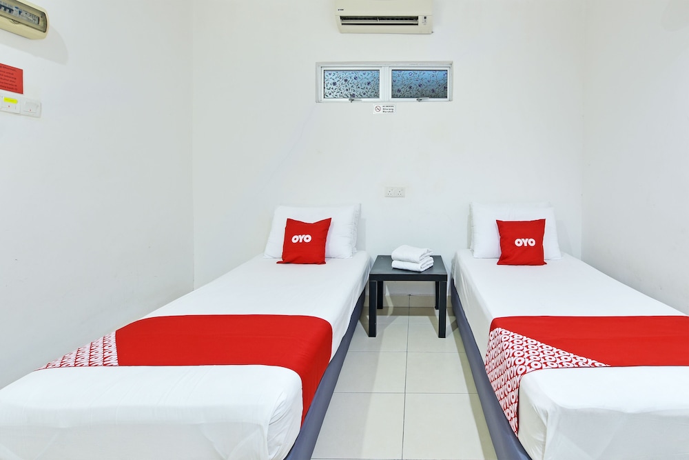 Deluxe Twin Room - Photo 2