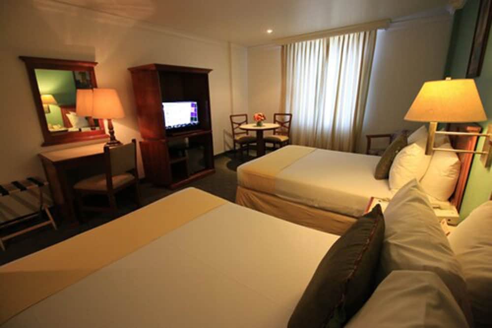Deluxe Room, 2 Double Beds photo 2