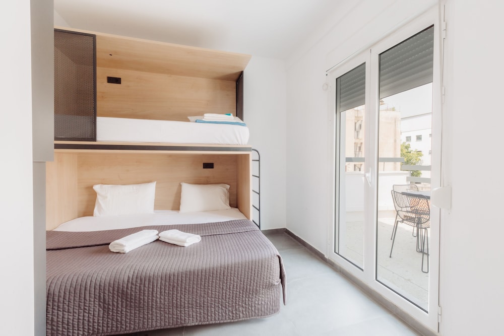 Private Studio with Balcony & Street View photo 1