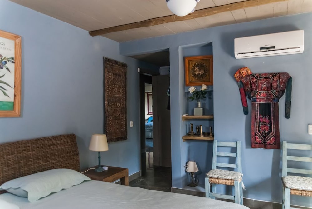 Room, Microwave (Blue) photo 1