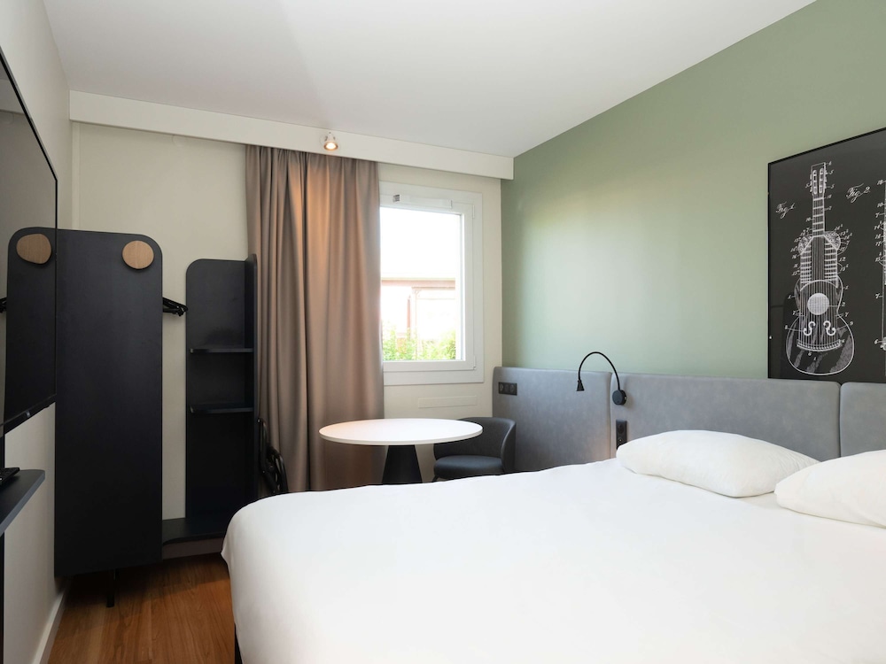 Standard Room, 1 Double Bed - Photo 1