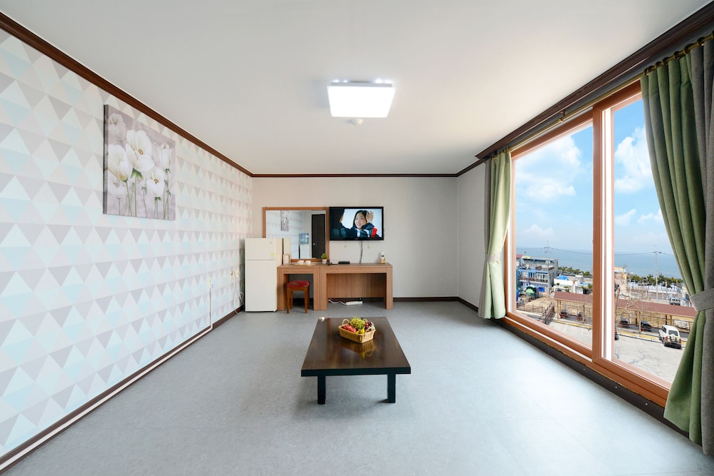 Family Room (Korean style_Ondol) photo 1