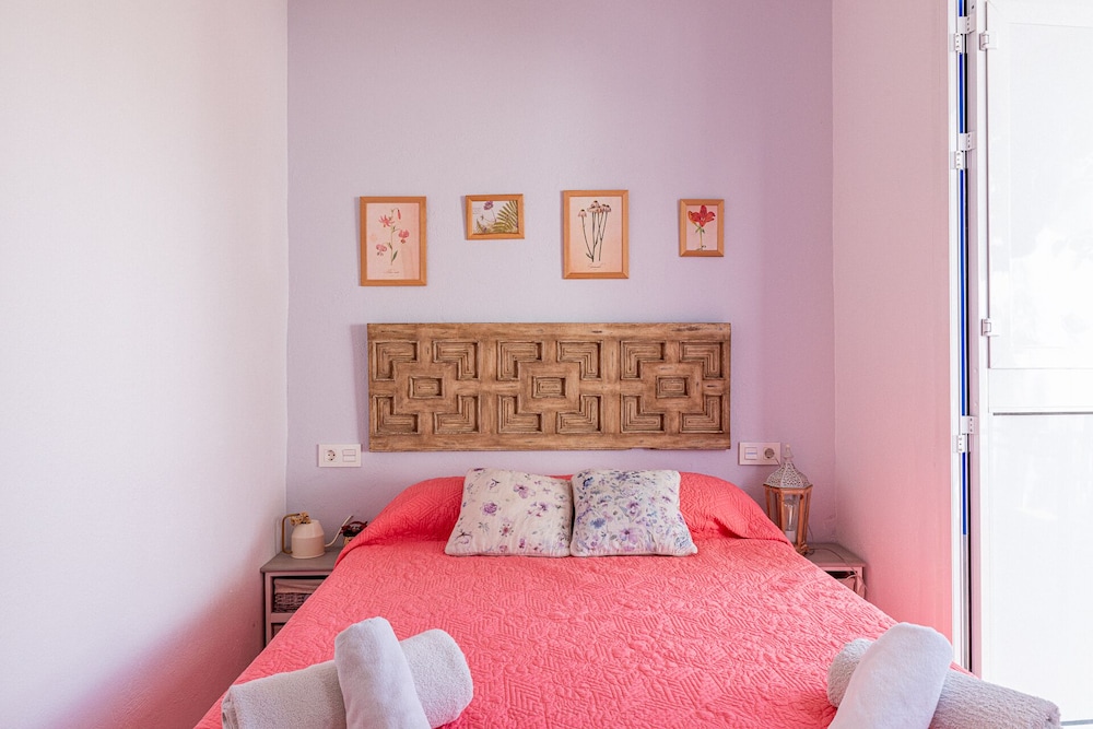 Double Room, Shared Bathroom, Garden View