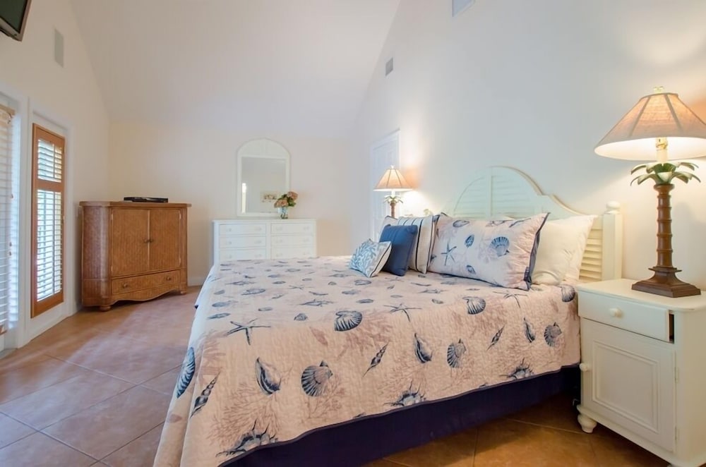 Villa photo 3
