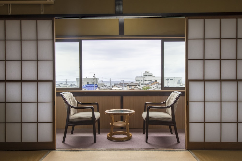 Japanese Style Room With Private Toilet, Shared Bathroom photo 3