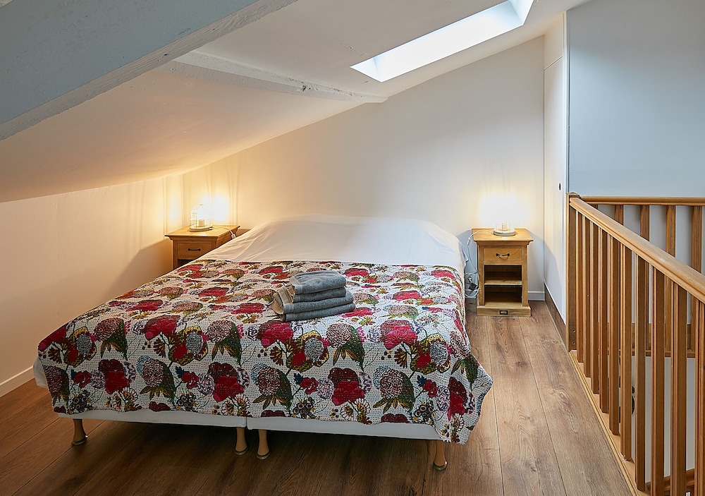 Comfort House, 1 Double Bed with Sofa bed, Courtyard View