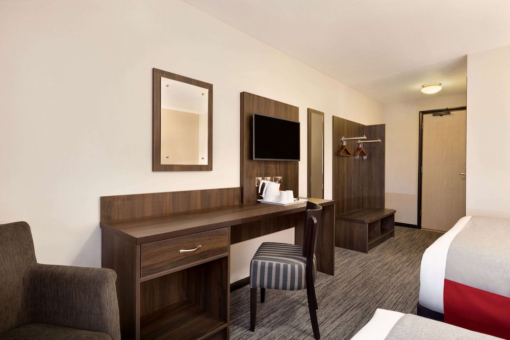 Family Room, Multiple Beds, Non Smoking - Photo 3