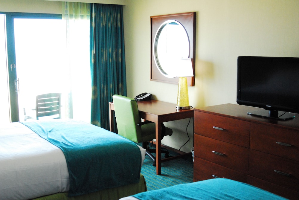 Standard Room, 2 Queen Beds, Accessible (Mobility) - Photo 2