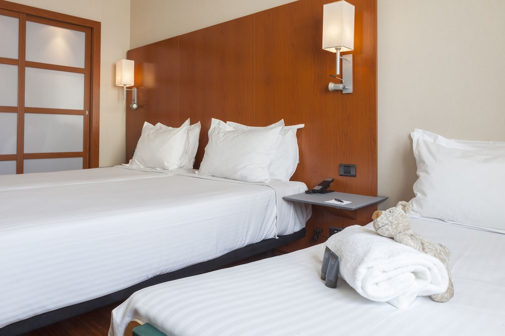 Standard Room, 3 Twin Beds