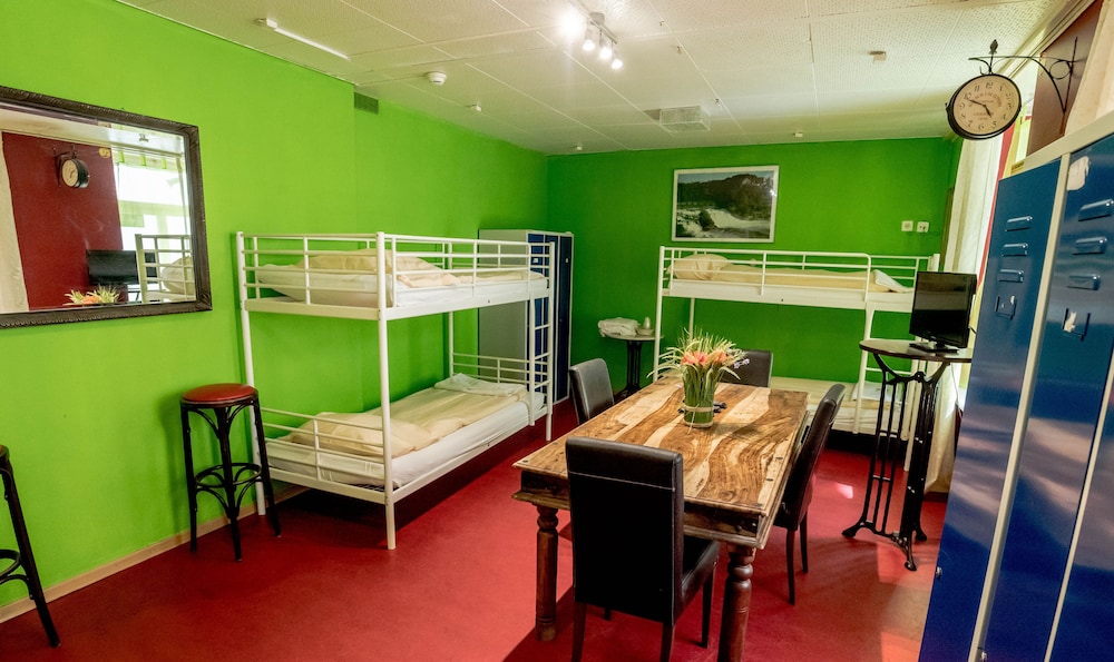 Shared Dormitory, Mixed Dorm, Shared Bathroom photo 2
