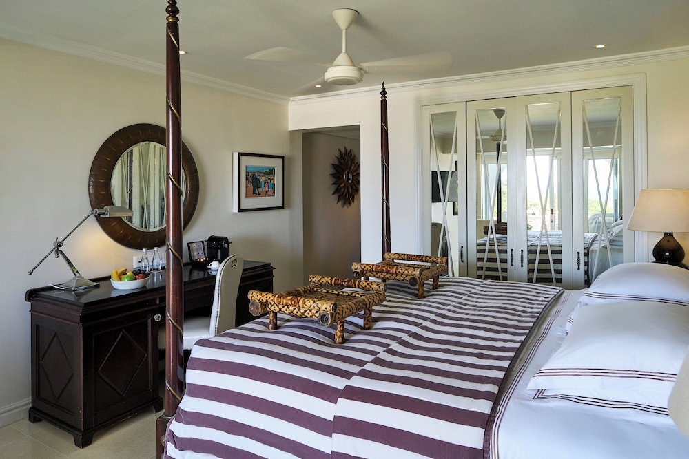Sea Facing Cabana (King) - Photo 7