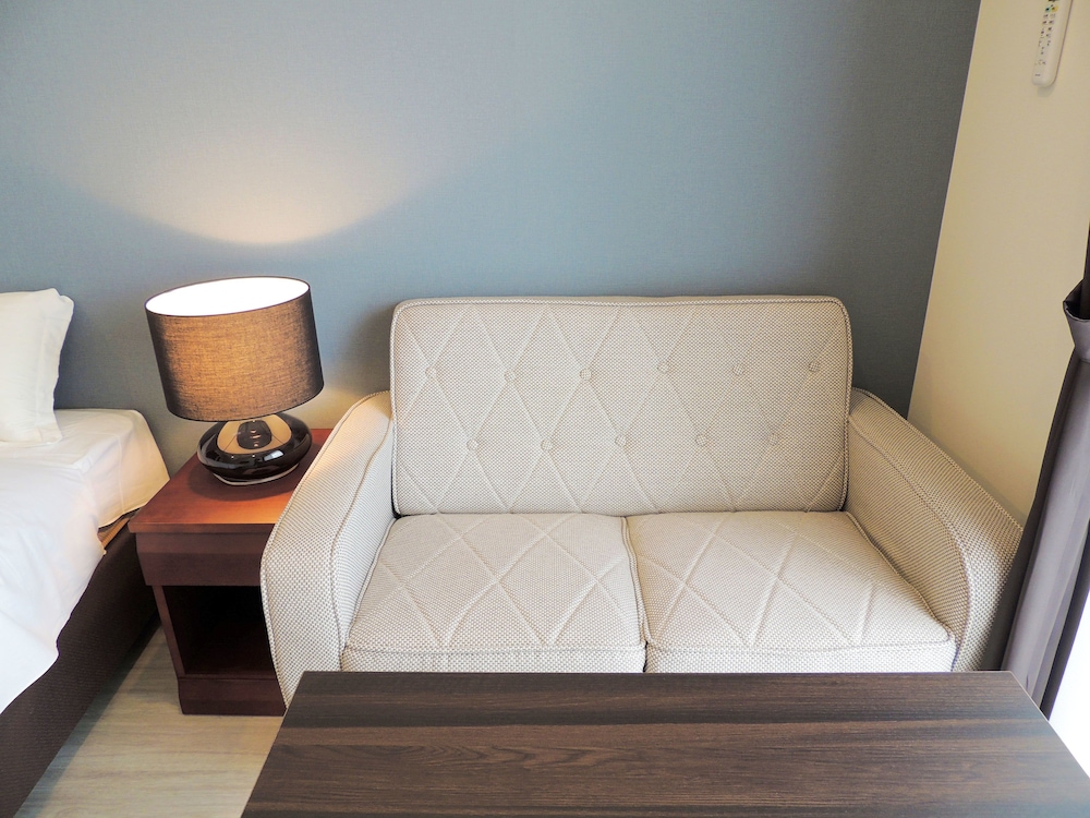 Double Room, Non Smoking - Photo 5