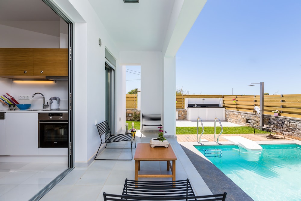 Villa, 3 Bedrooms, Sea View photo 3