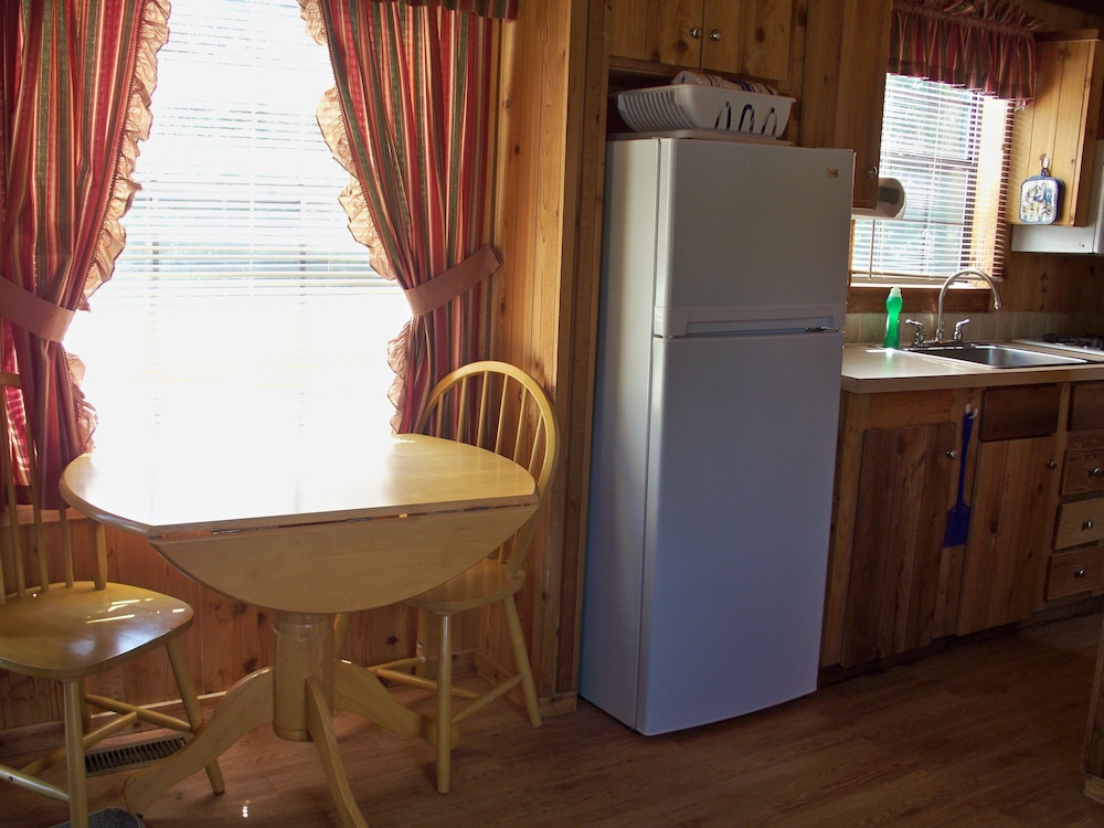 Cabin, 1 Bedroom (No Pets, Linens not Included) photo 3