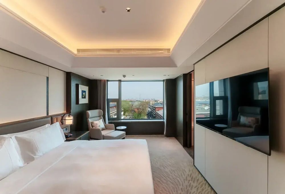 Executive Suite With View