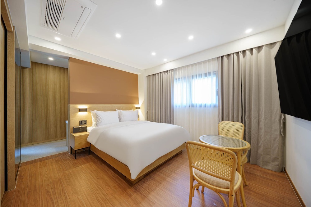 Premium Room - Photo 1