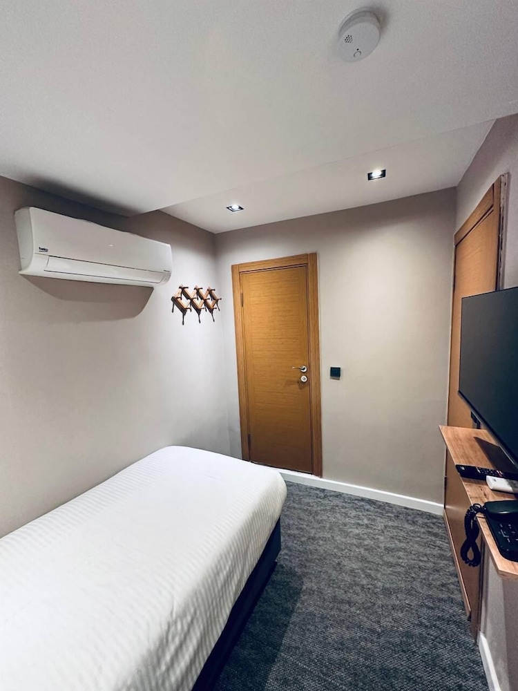 Economy Single Room photo 1