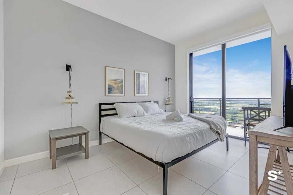 Comfort Apartment, 2 Bedrooms, Balcony, City View photo 1