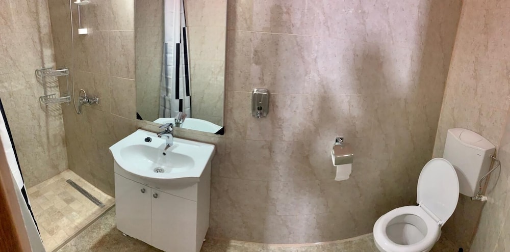 11th Comfort Triple room photo 2