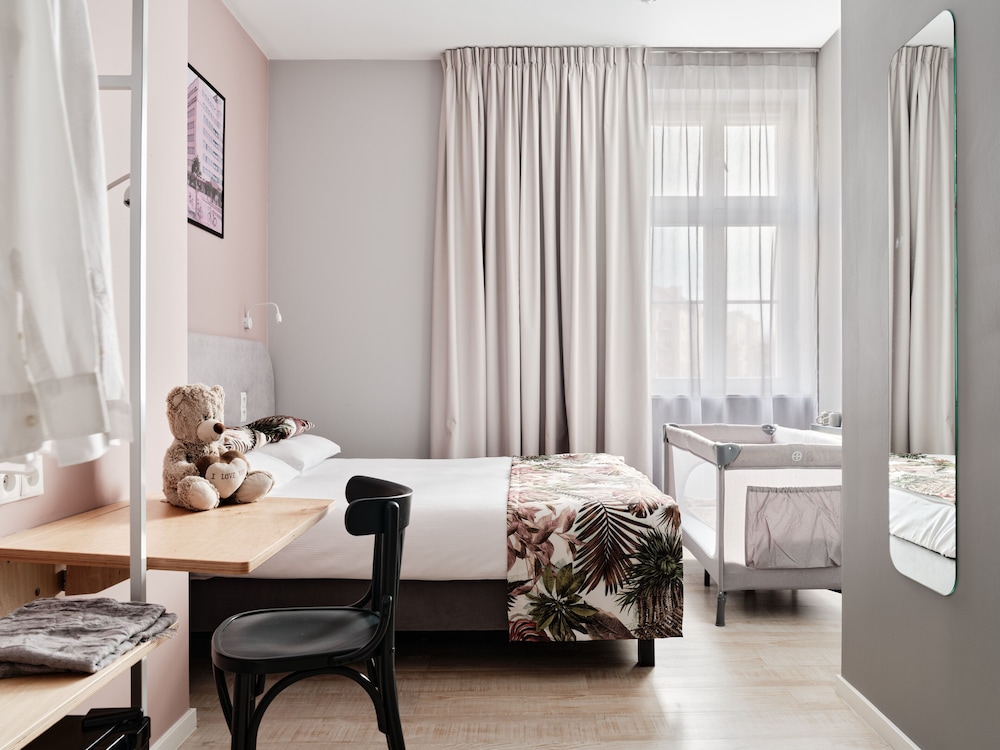 Standard Double Room - Photo 14