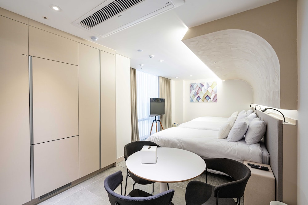 Deluxe Triple Room - Photo 2