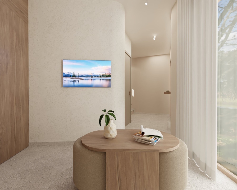 Exclusive Suite - Photo 1