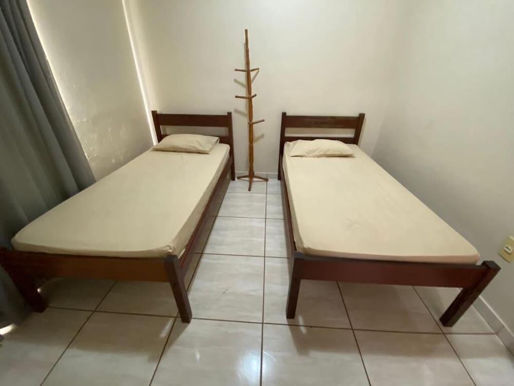 Basic Twin Room photo 2