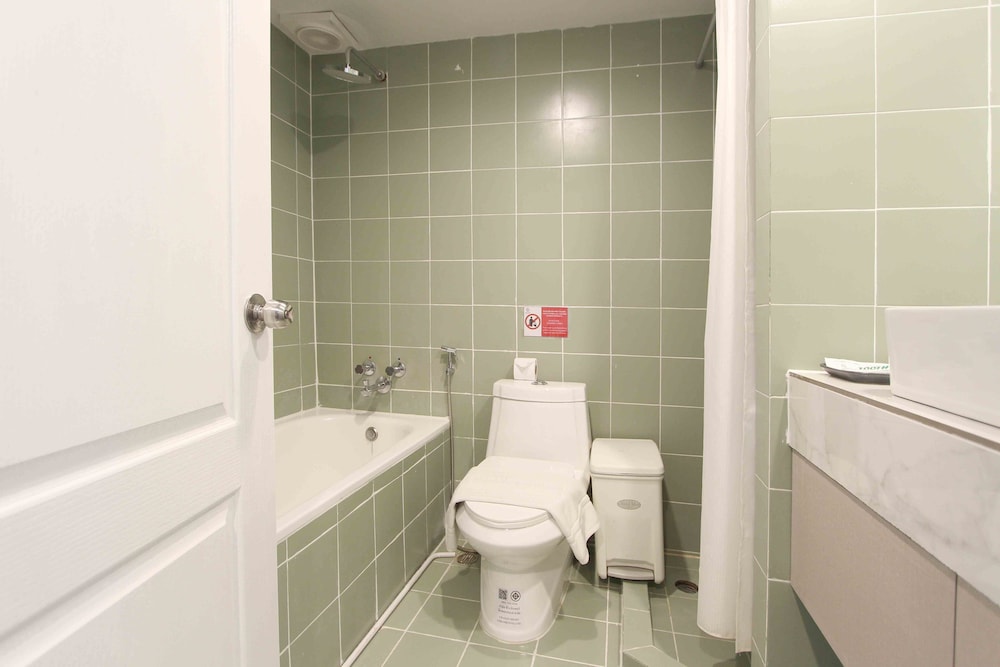 Deluxe Twin Room - Photo 3