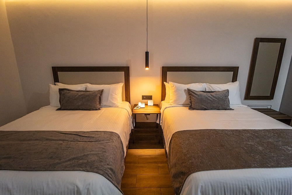 Superior Double Room, 2 Queen Beds
