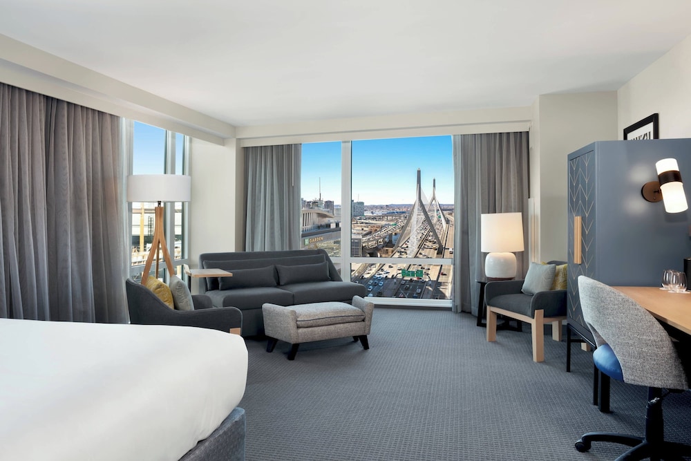 Room, 1 King Bed, City View, Corner