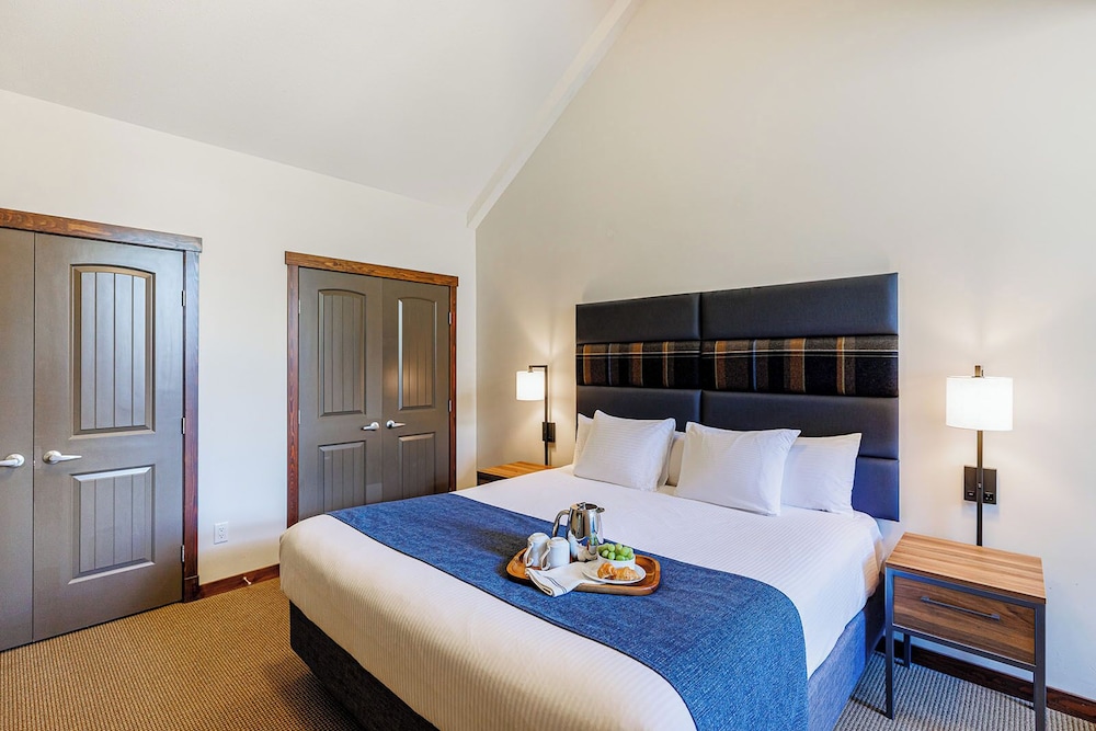 Three Bedroom Top-Floor Suite photo 1