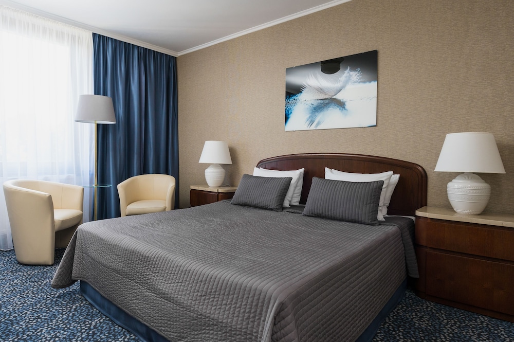 Classic Double or Twin Room - Photo 2