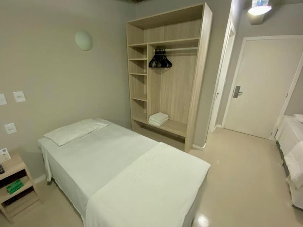 Suite - Photo 2