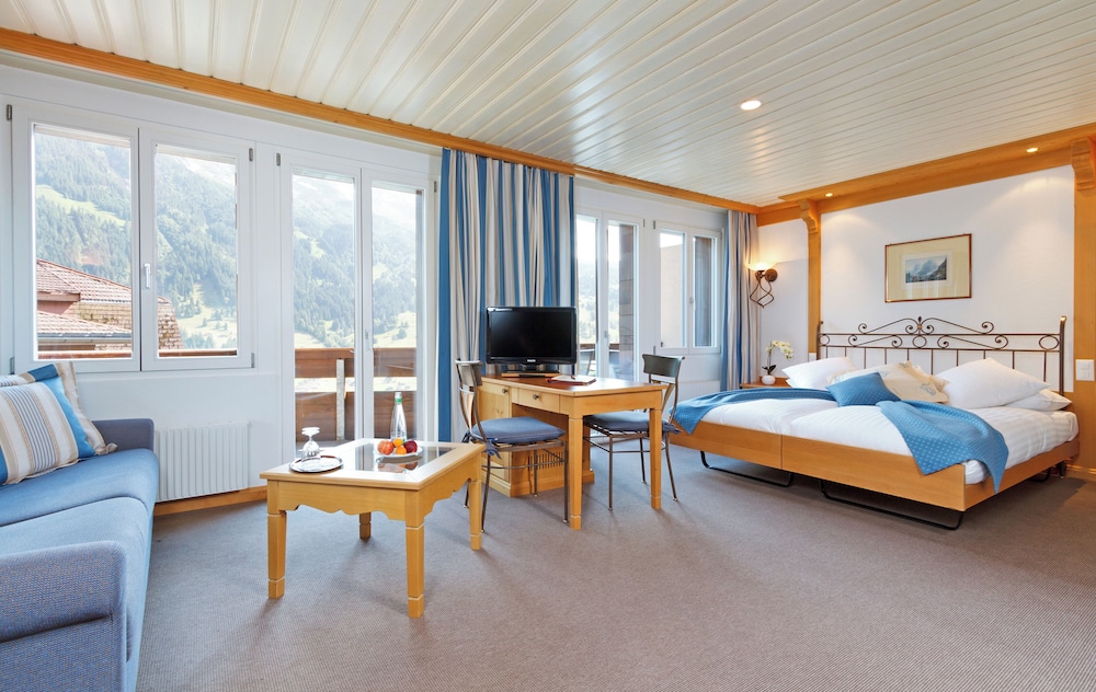 Comfort Double Room, Balcony (Plus, with separate sofa area) - Photo 15