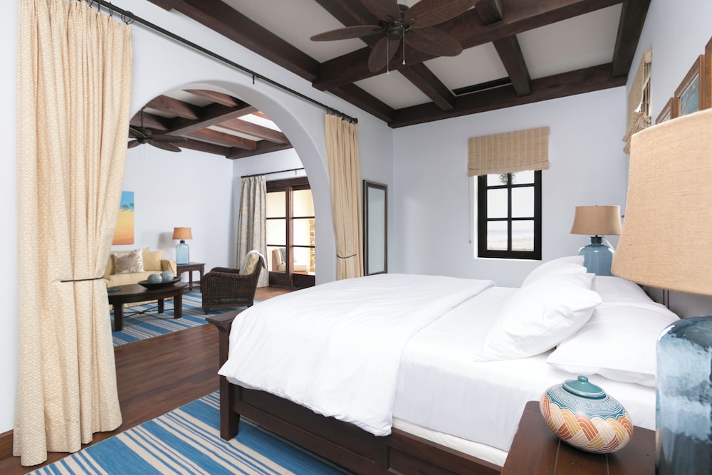Suite (Pied-a-terre Suite C) - Photo 1