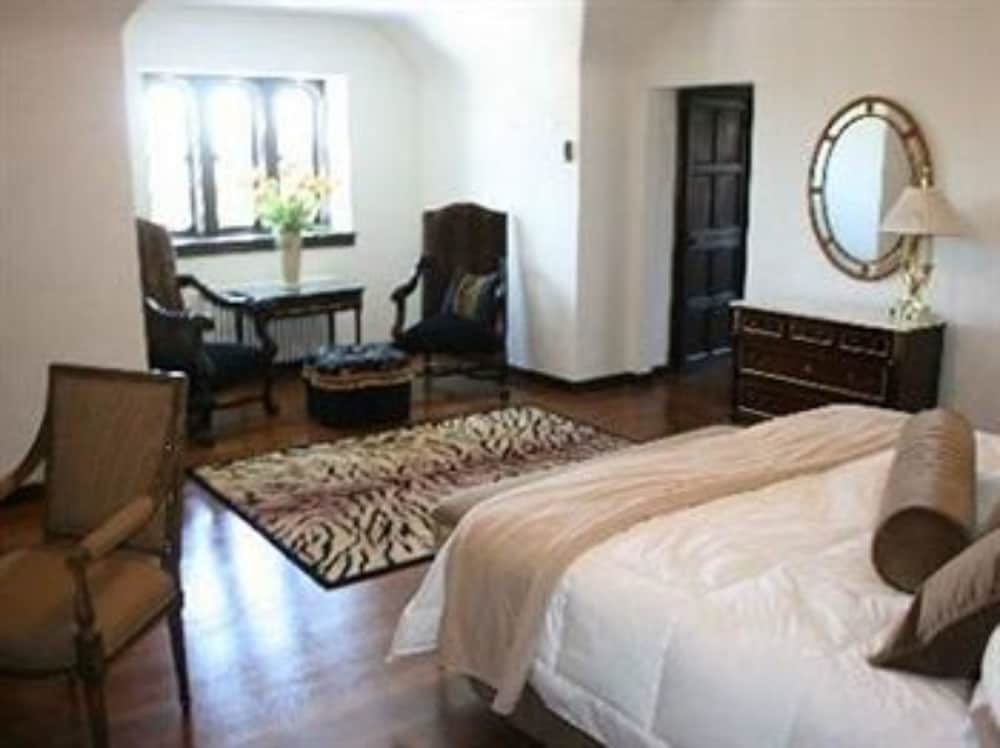 Deluxe Room, Accessible, Private Bathroom (Gatsby Room) photo 2
