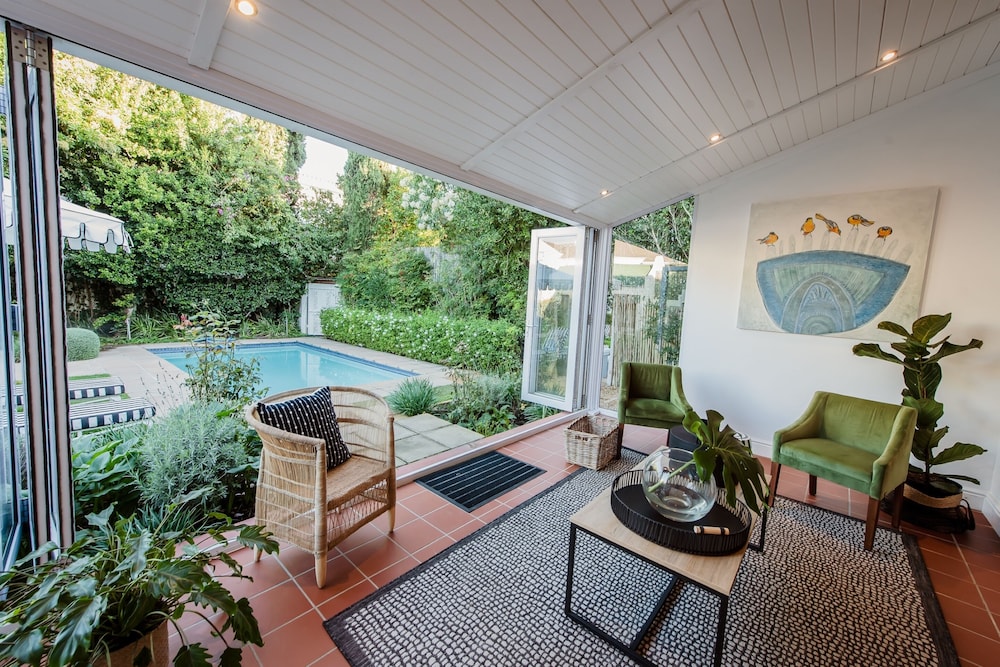 Luxury Villa photo 1