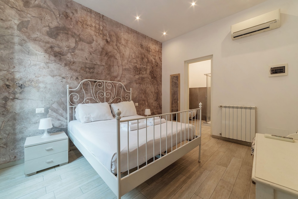 Standard Double Room, City View